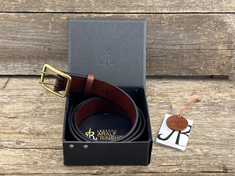 Gürtel mit Doppeldornschließe (Cognac)