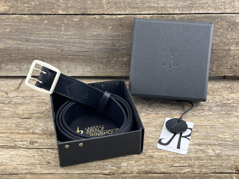 Gürtel mit Doppeldornschließe (Schwarz)