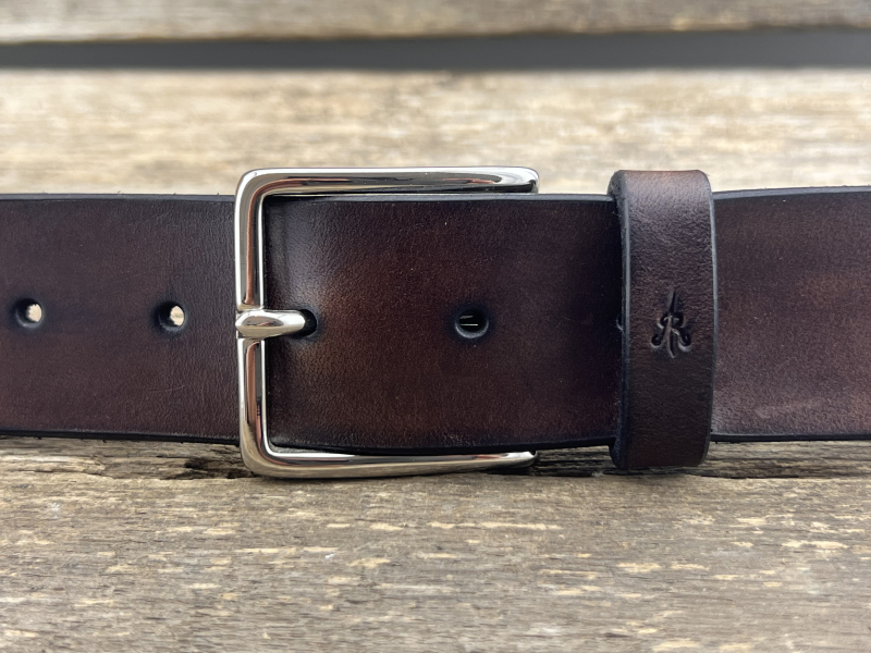 Gürtel mit Halbschließe (Braun)