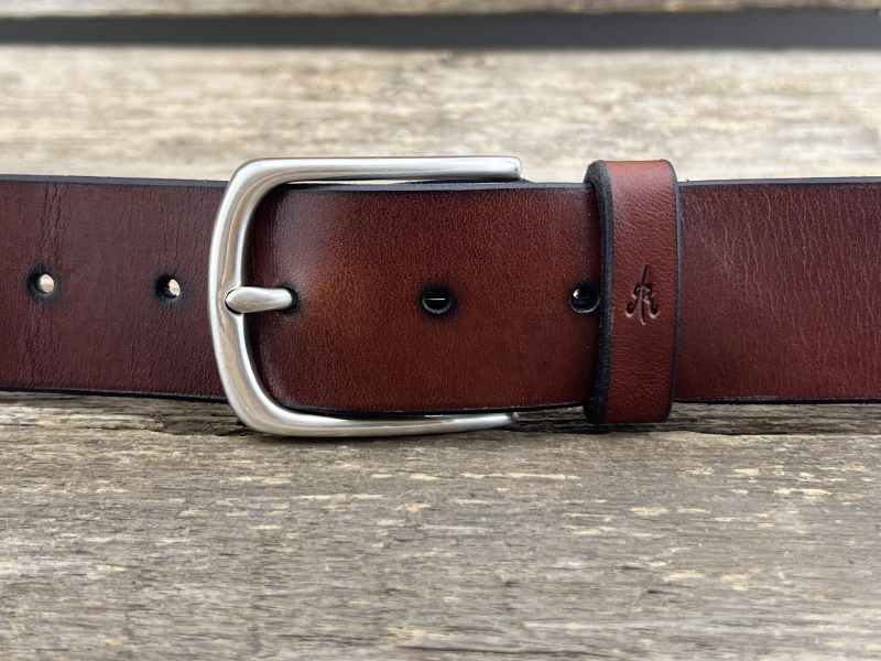 Gürtel mit Halbschließe (Cognac)