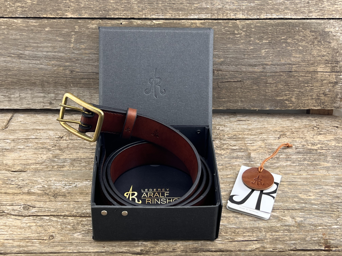 Gürtel mit Doppeldornschließe (Cognac)