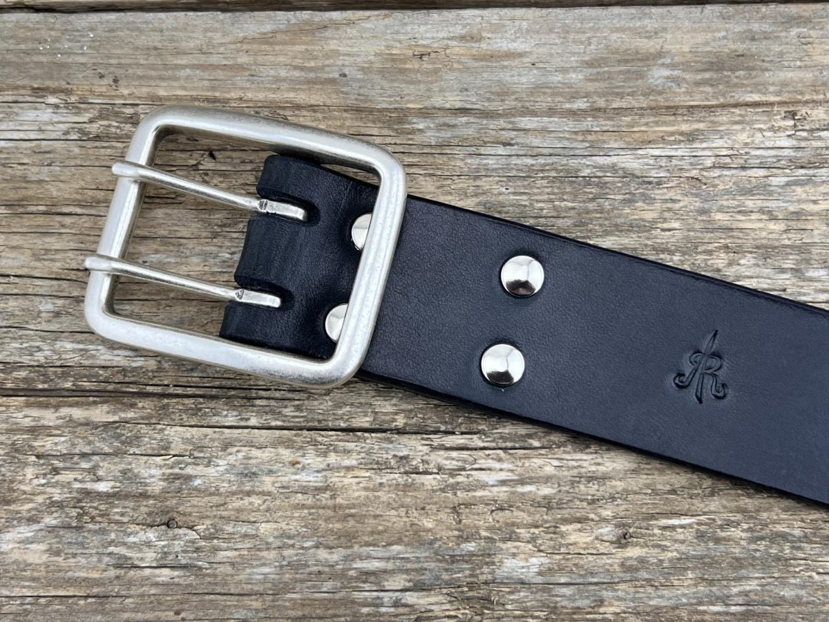 Gürtel mit Doppeldornschließe (Schwarz)