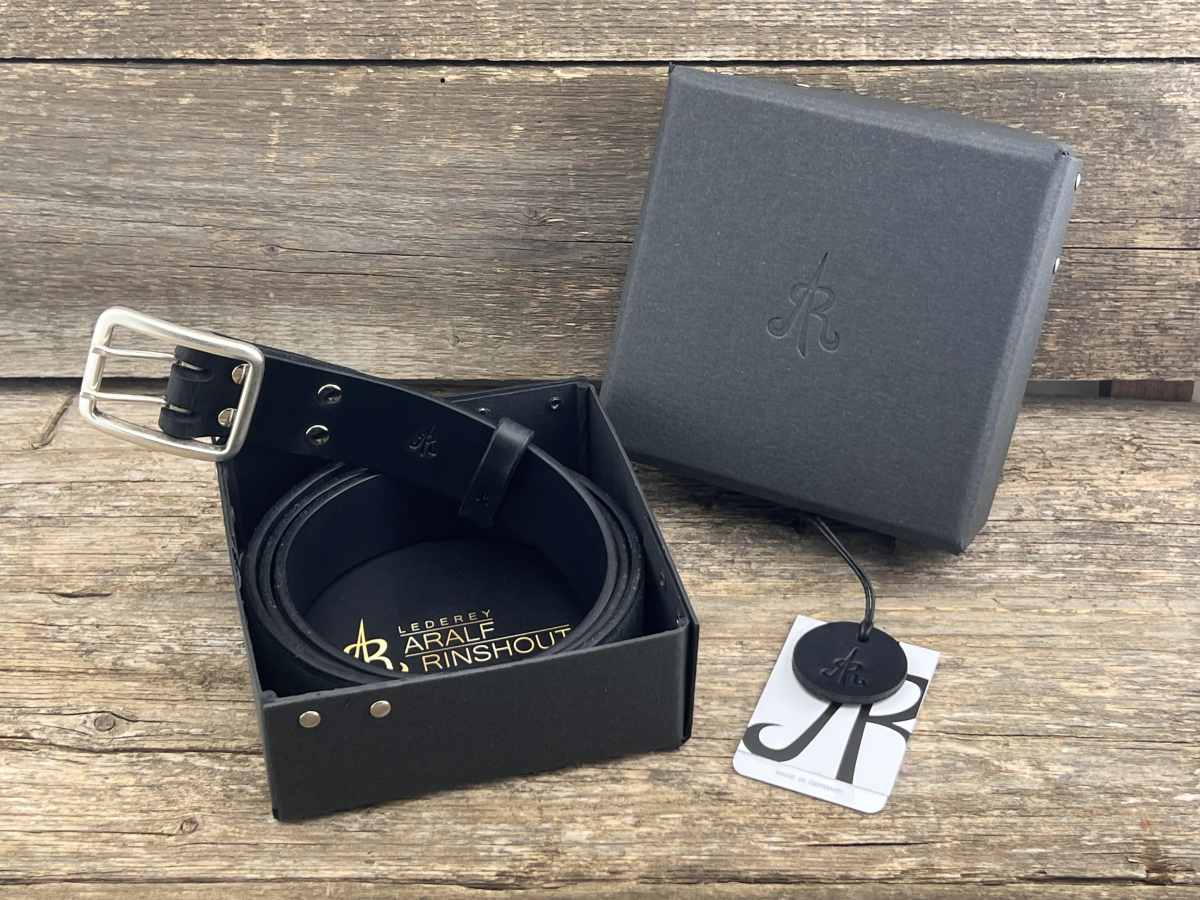 Gürtel mit Doppeldornschließe 40 mm (Schwarz)