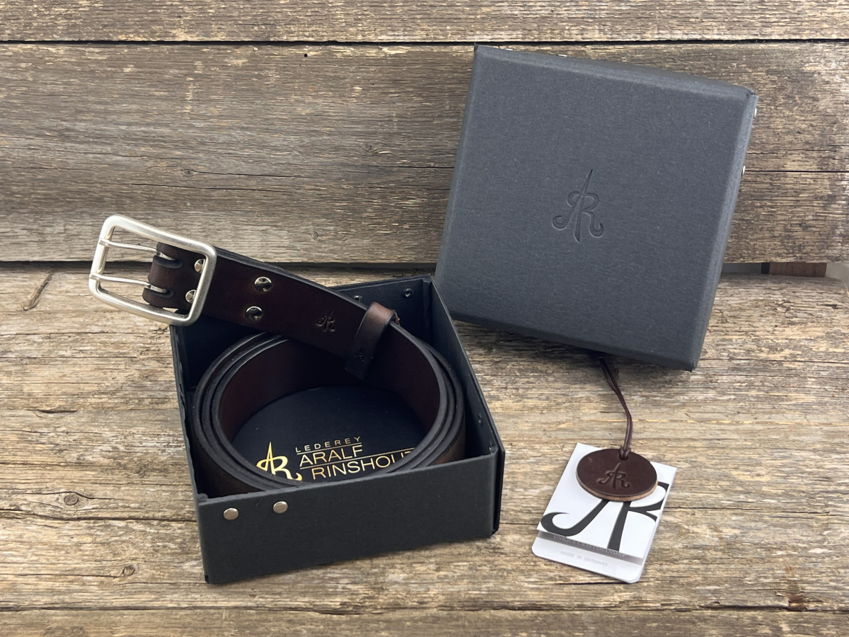 Gürtel mit Doppeldornschließe (Braun)