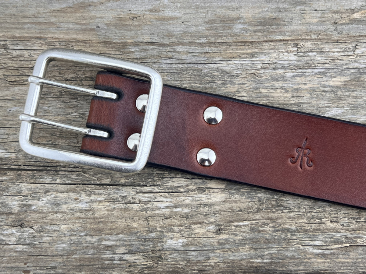 Gürtel mit Doppeldornschließe (Cognac)