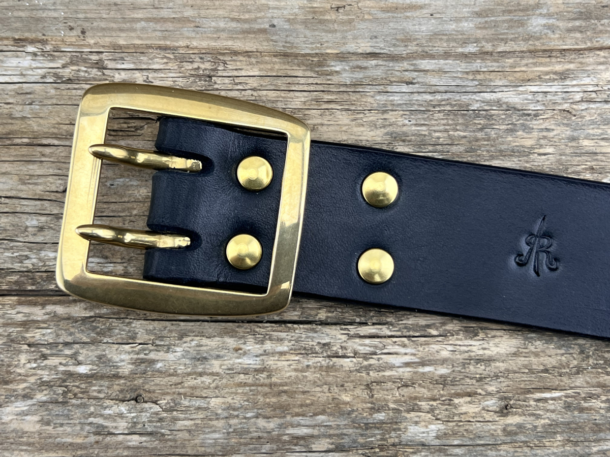 Gürtel mit Doppeldornschließe (Schwarz)