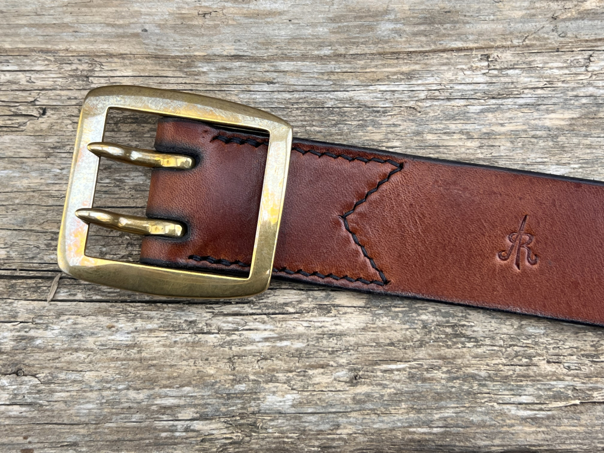 Gürtel mit Doppeldornschließe (Cognac)