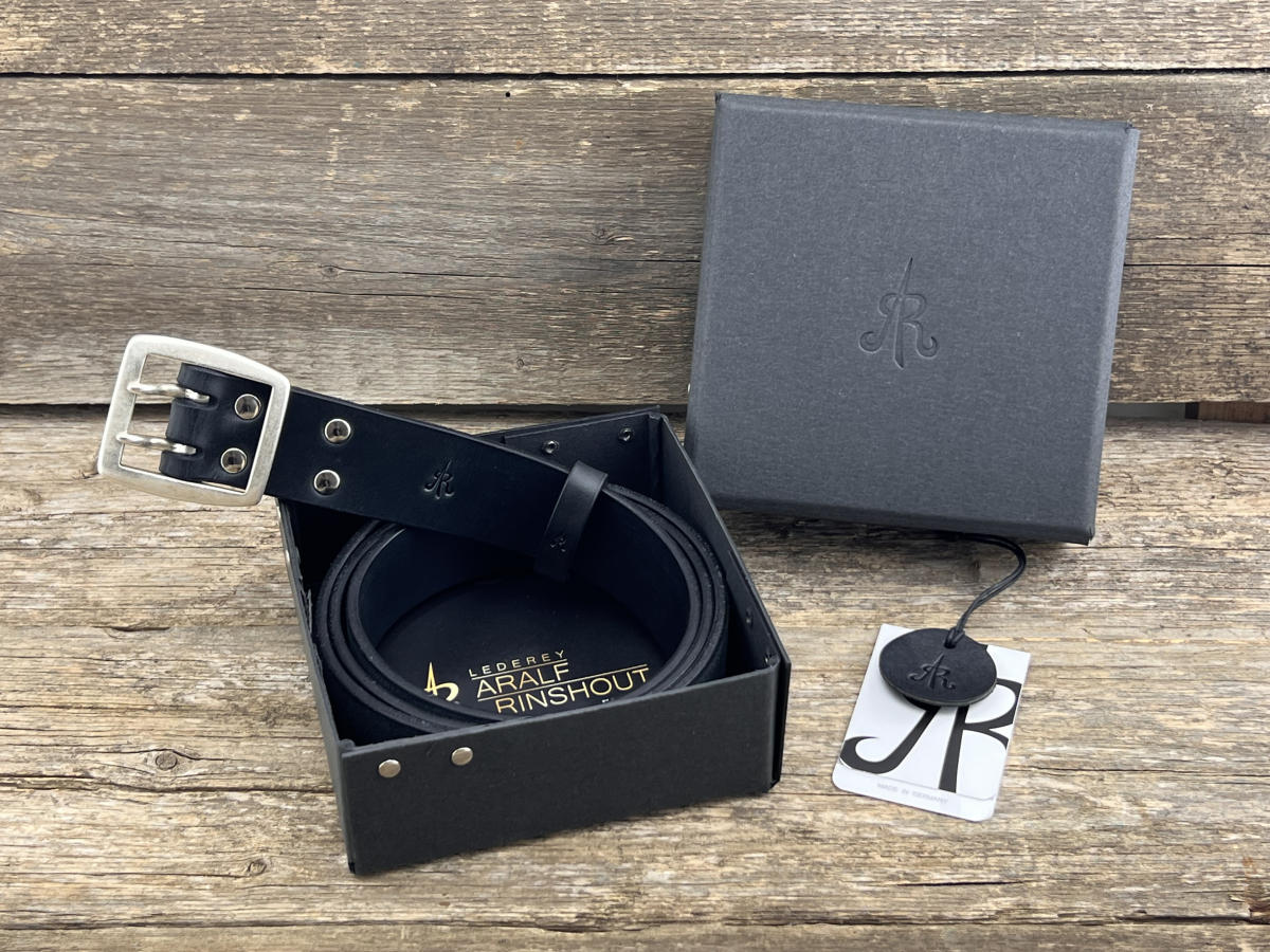 Gürtel mit Doppeldornschließe (Schwarz)