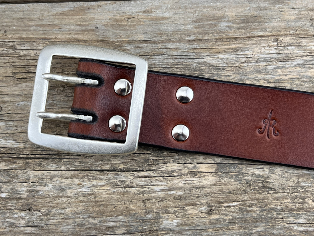 Gürtel mit Doppeldornschließe (Cognac)