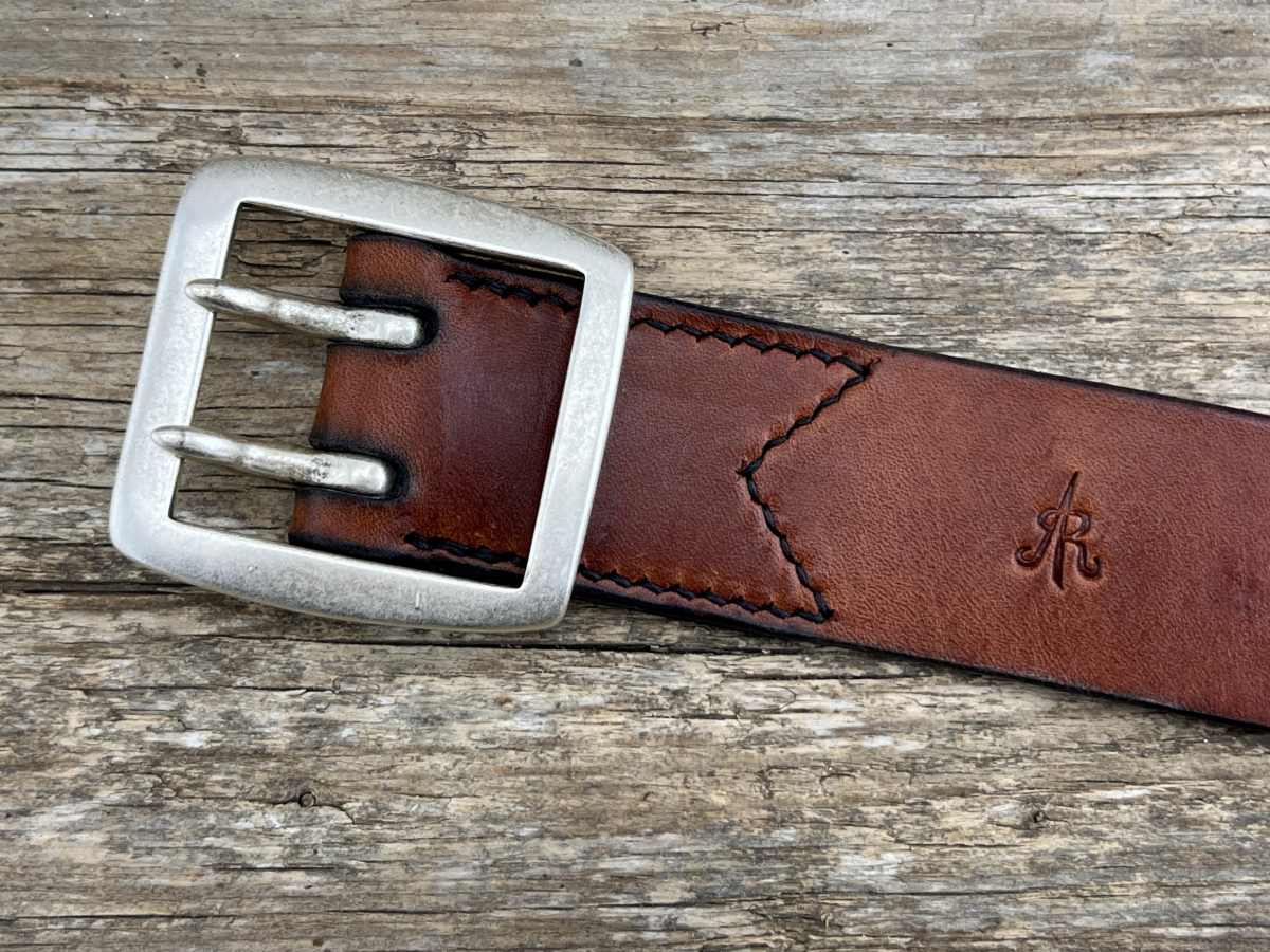 Gürtel mit Doppeldornschließe (Cognac)