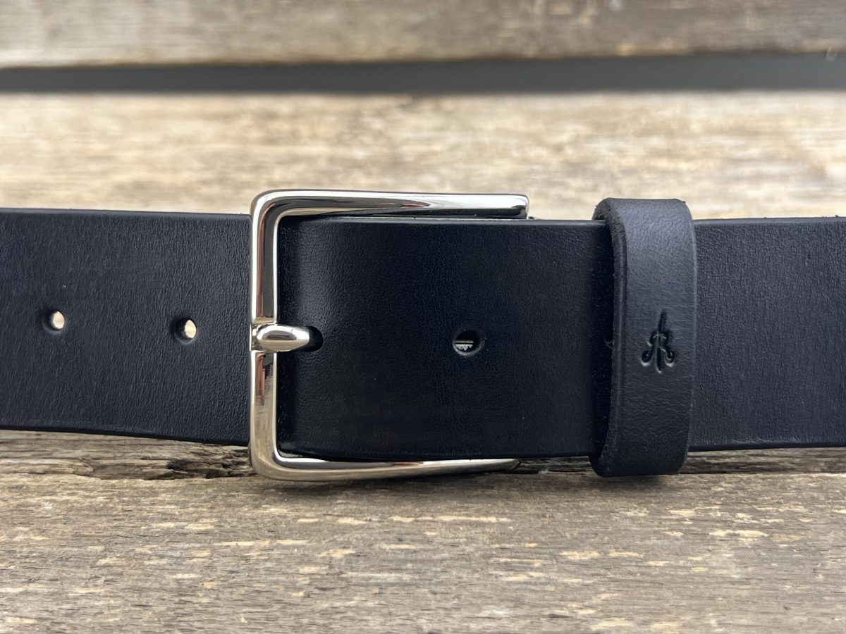 Gürtel mit Halbschließe (Schwarz)