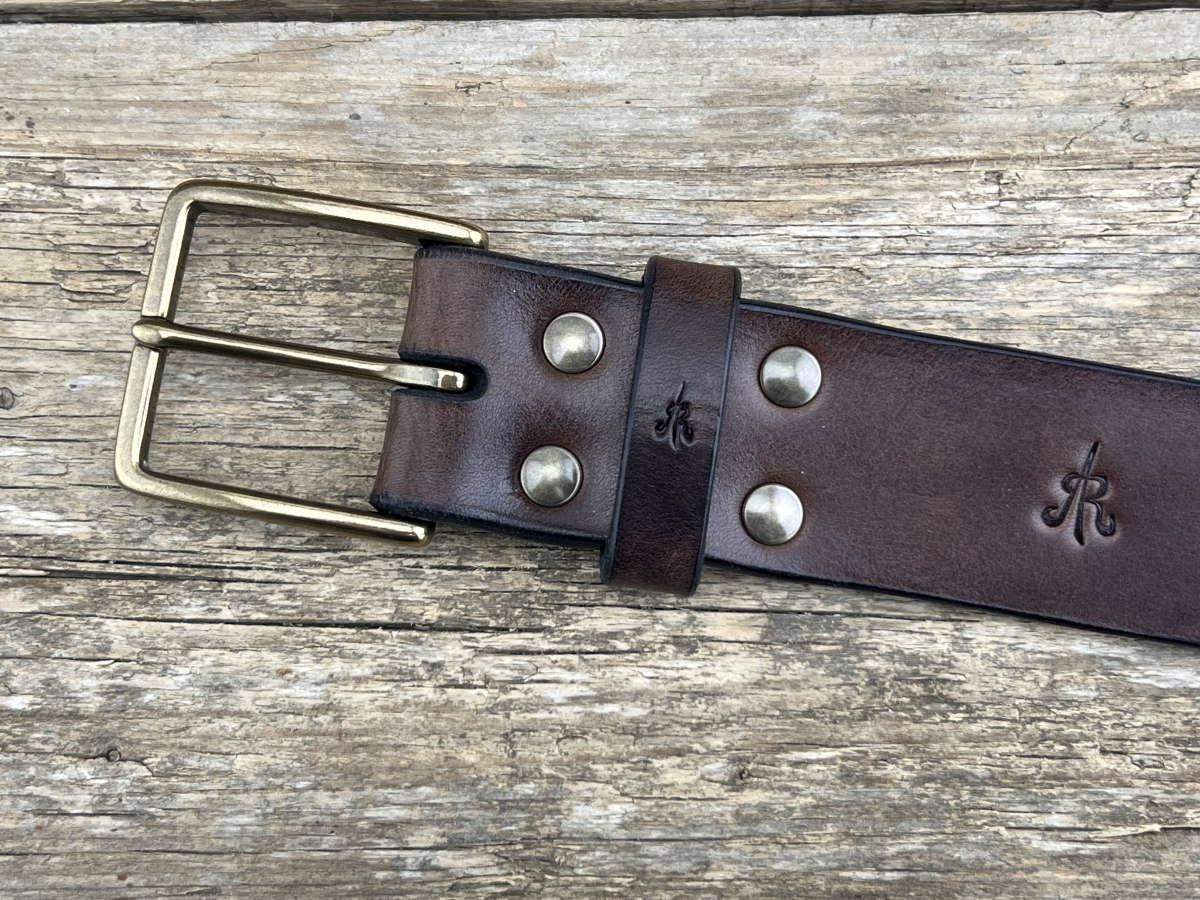 Gürtel mit Halbschließe (Braun)