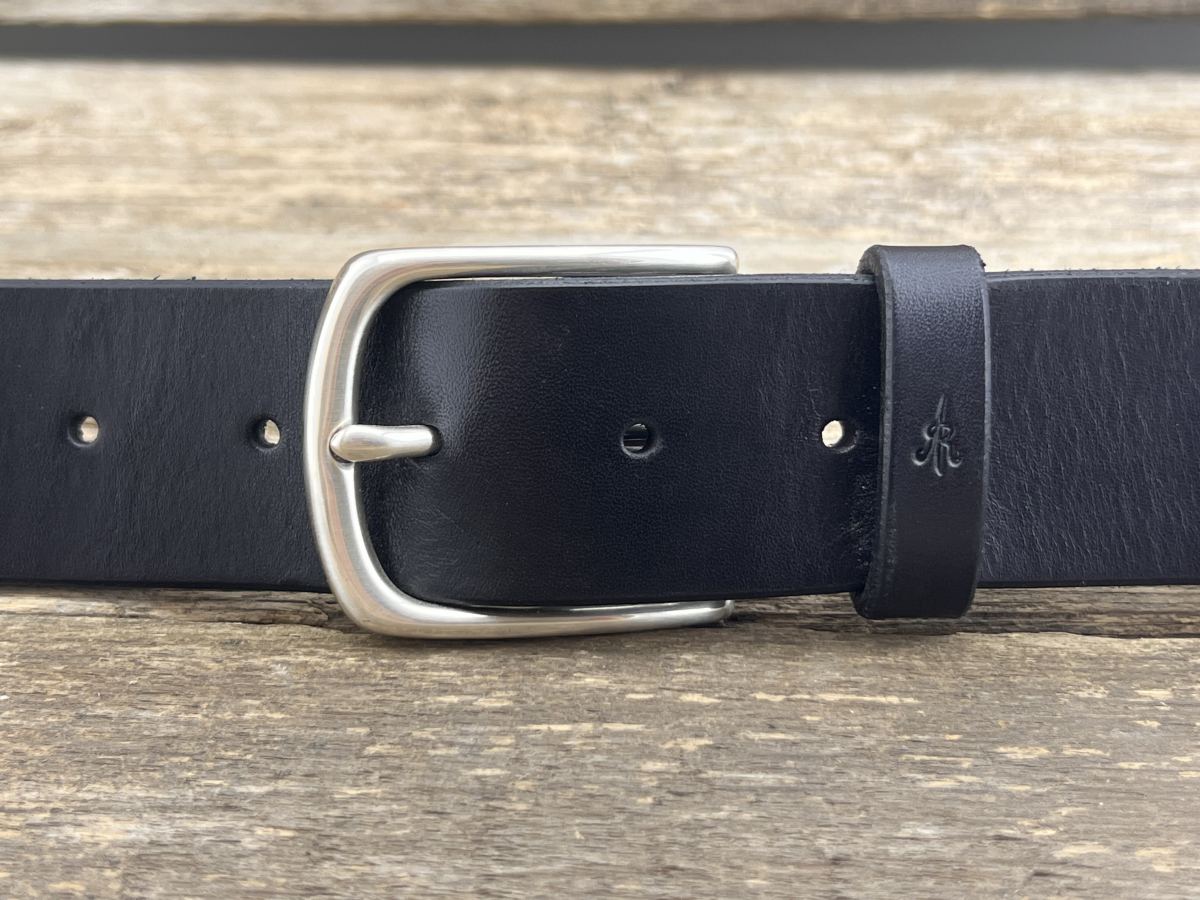 Gürtel mit Halbschließe (Schwarz)