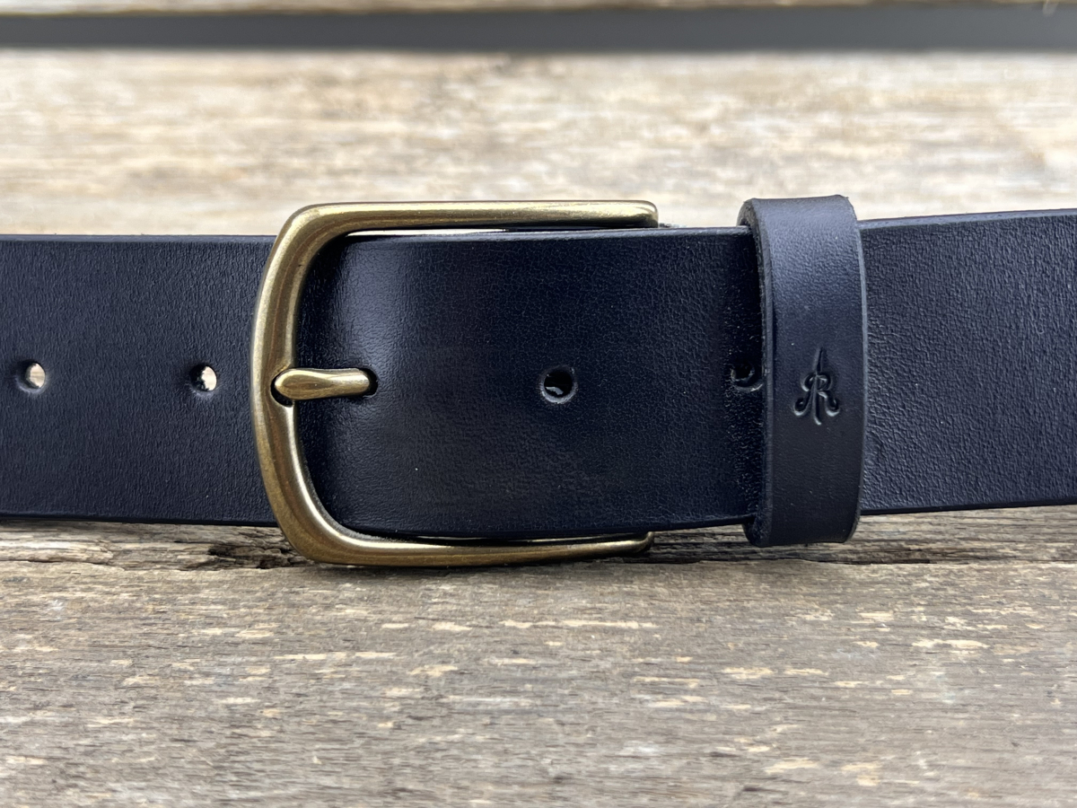 Belt with half clasp (black)