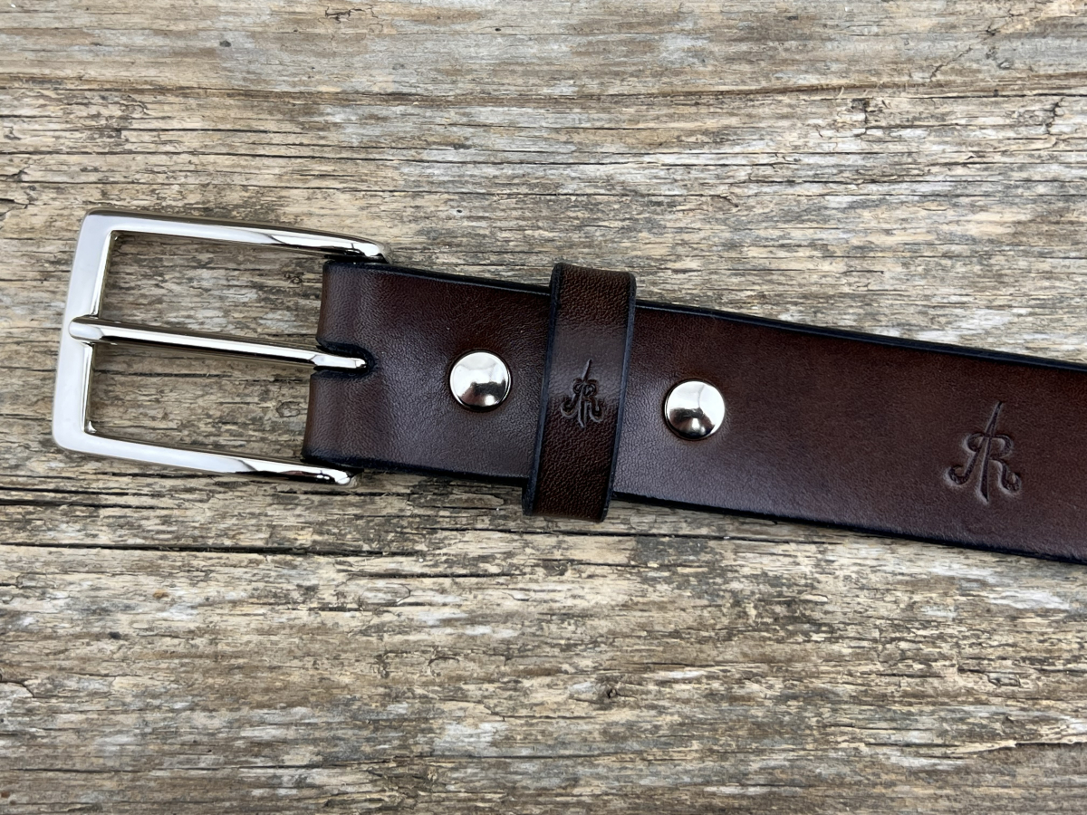 Gürtel mit Halbschließe (Braun)